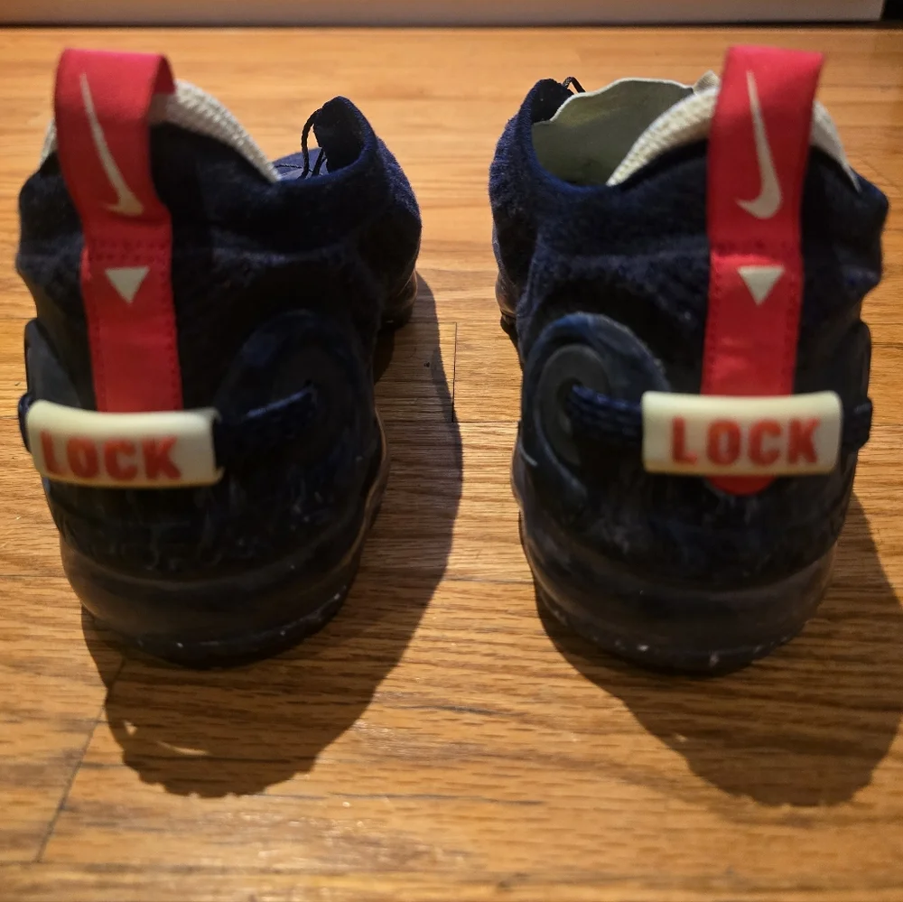 Nike Vapormax Men's Sneakers - Picture 3 of 5